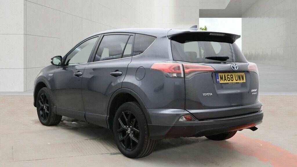 Toyota Rav 4 Suv MA68UWW Grey #3
