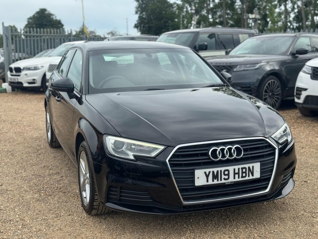 Audi A3 Sportback Tfsi Se Technik Black