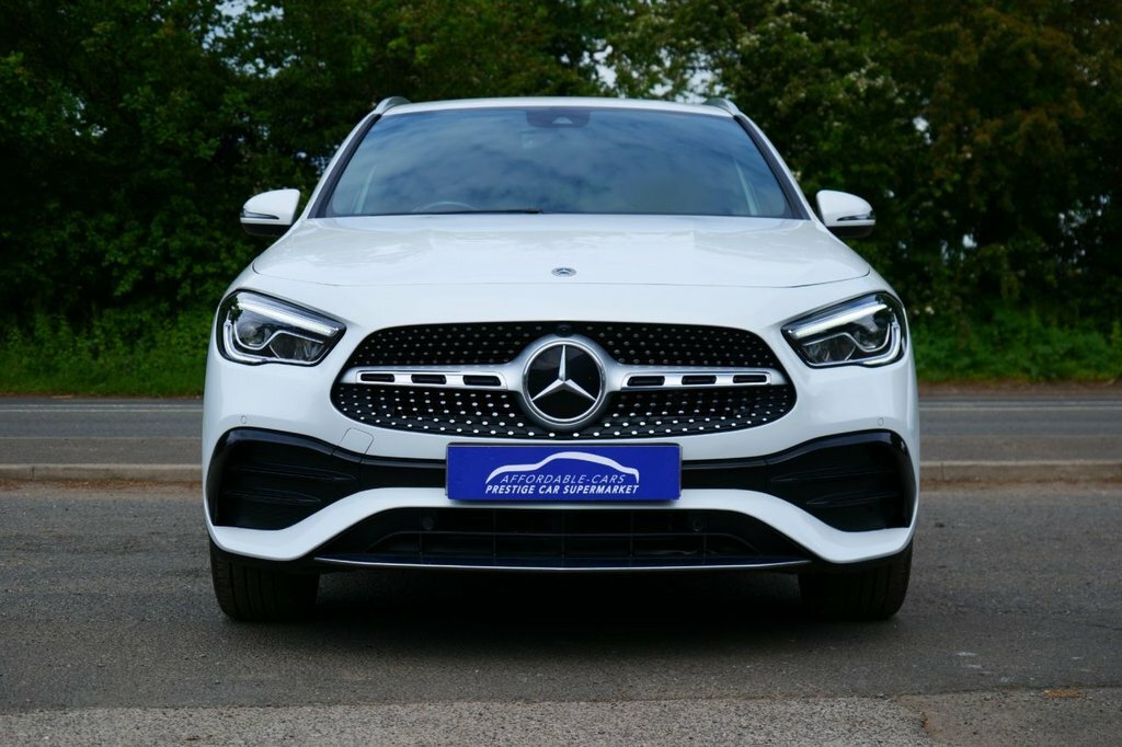 Mercedes-Benz GLA Class 1.3L Exclusive Edition YK21UMU White #4