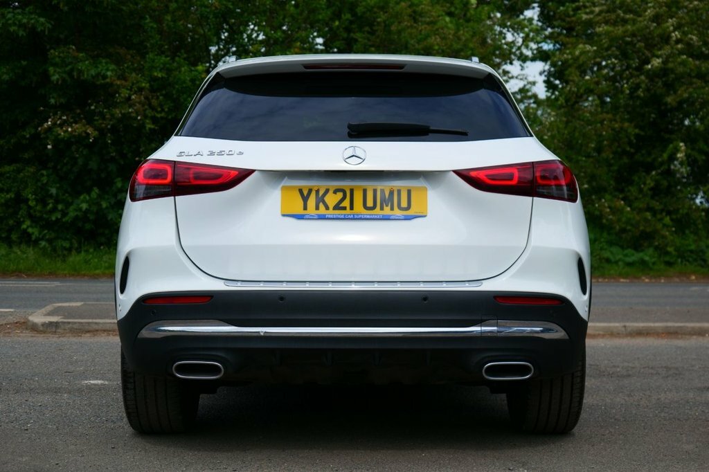 Mercedes-Benz GLA Class 1.3L Exclusive Edition YK21UMU White #5