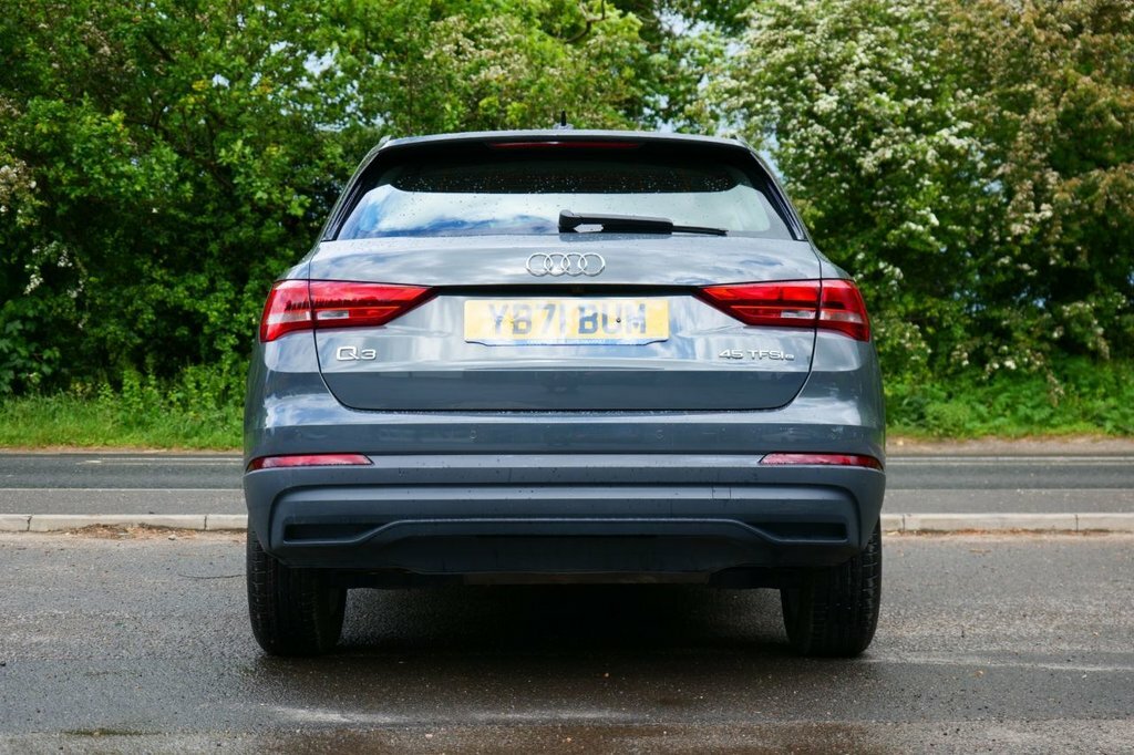 Audi Q3 1.4L Technik YB71BUW Grey #5
