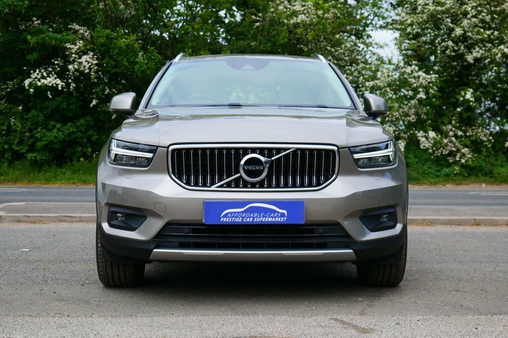 Volvo XC40 2L Inscription Pro AP71HVH Grey #4