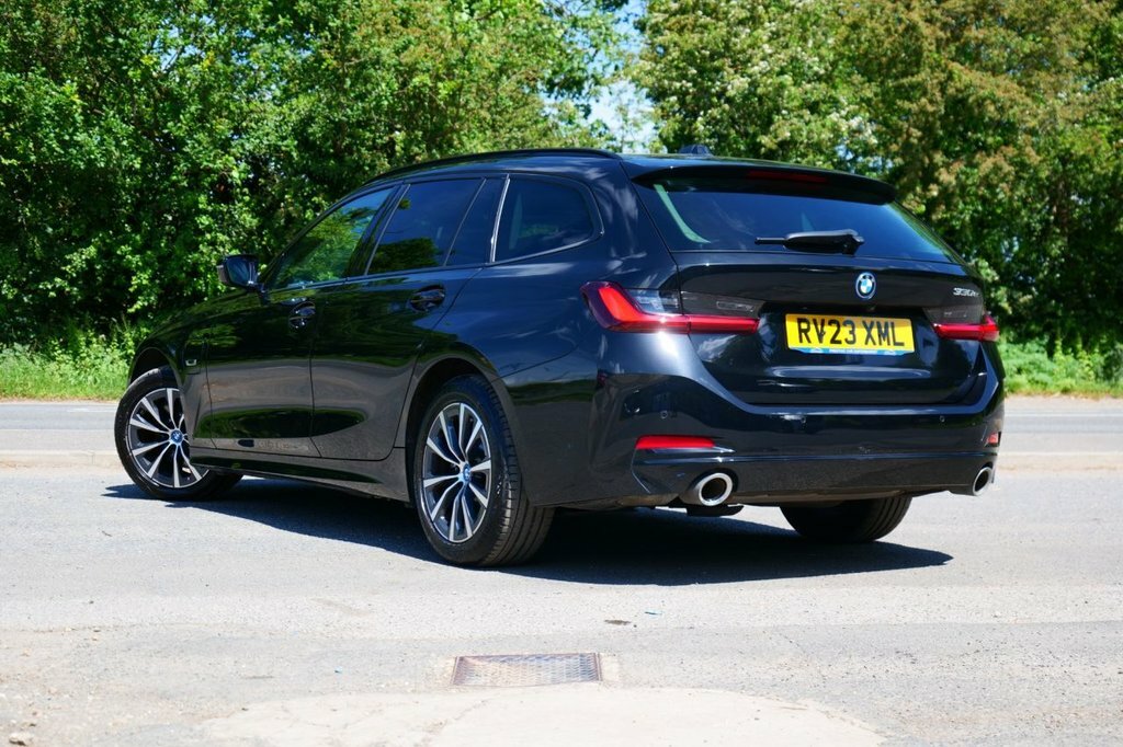 BMW 3 Series 2L Sport RV23XML Black #2