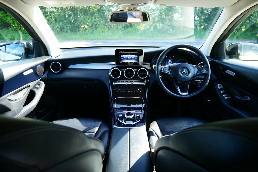 Mercedes-Benz GLC Class 2L Urban Edition WD19CGU White #3