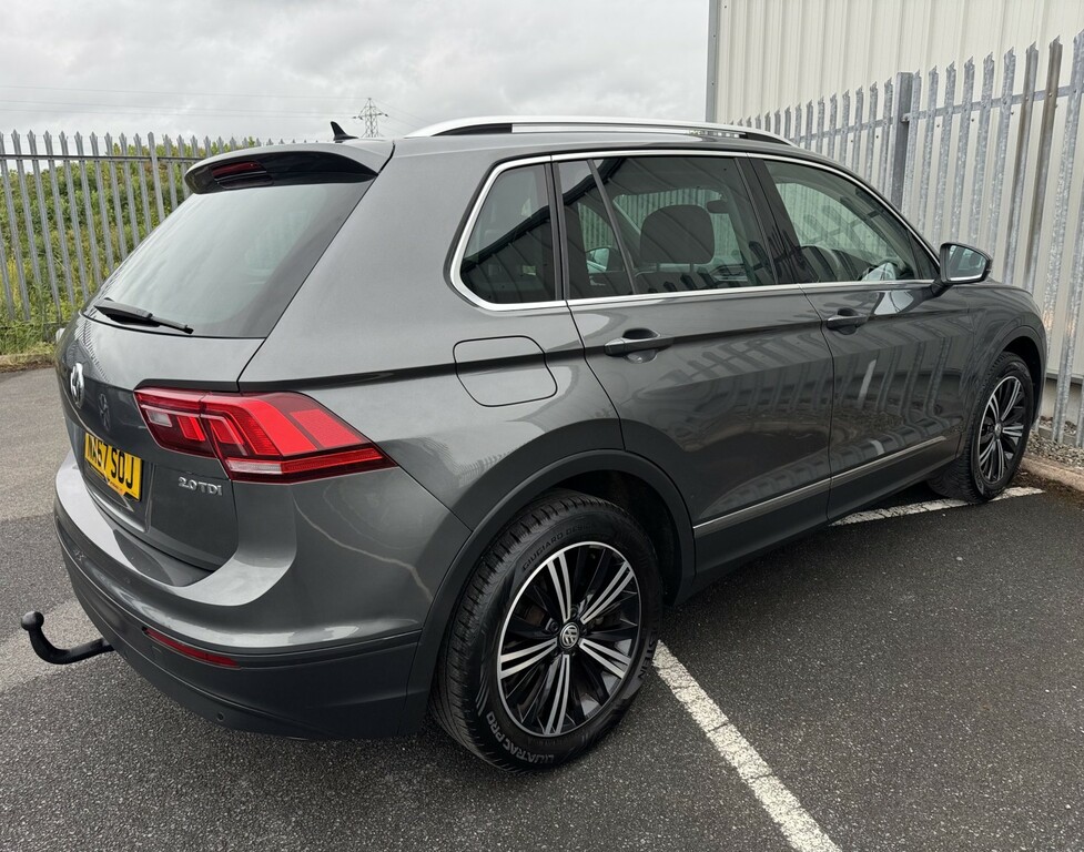 Volkswagen Tiguan Suv 2.0 Tdi Se 2017 NA67SOJ Grey #5