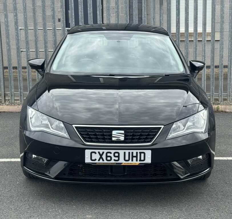 Seat Leon Hatchback 1.5 Tsi Evo Se 2019 CX69UHD Black #3