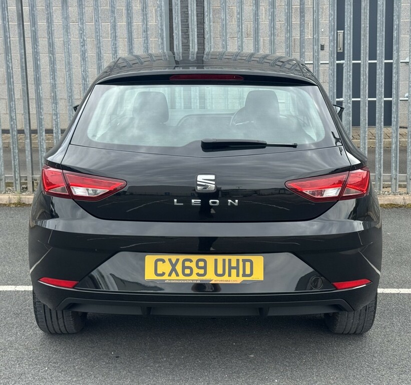 Seat Leon Hatchback 1.5 Tsi Evo Se 2019 CX69UHD Black #6