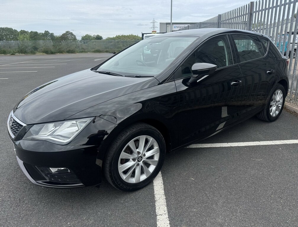 Seat Leon Hatchback 1.5 Tsi Evo Se 2019 CX69UHD Black #2
