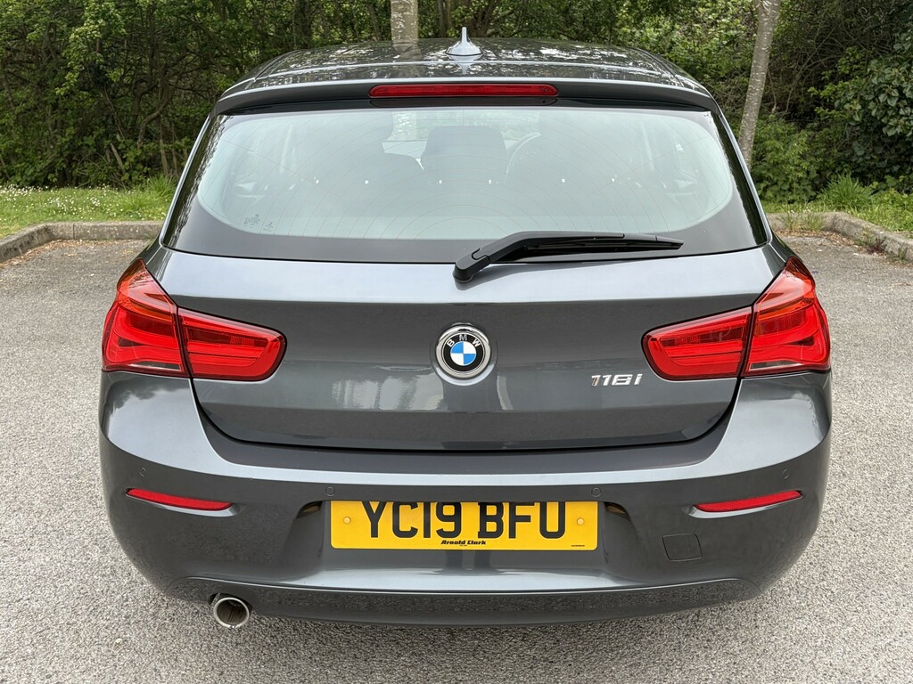 BMW 1 Series Hatchback 1.5 118I Se Business 2019 YC19BFU Grey #5