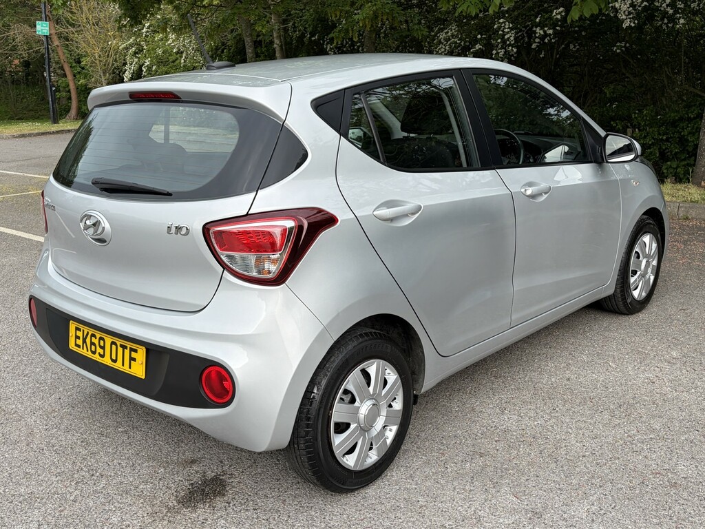 Hyundai I10 Hatchback 1.0 I10 Se 1.0 My20 2019 EK69OTF Grey #6