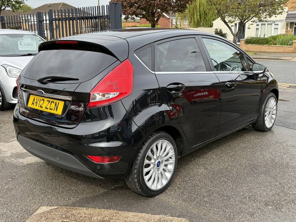 Ford Fiesta Hatchback 1.4 Titanium 2012 AV12ZCN Black #6