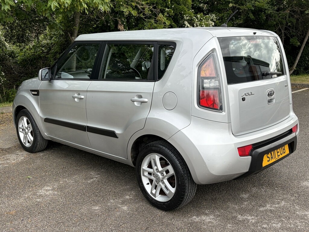 Kia Soul Suv 1.6 Crdi 2 2011 Silver #4
