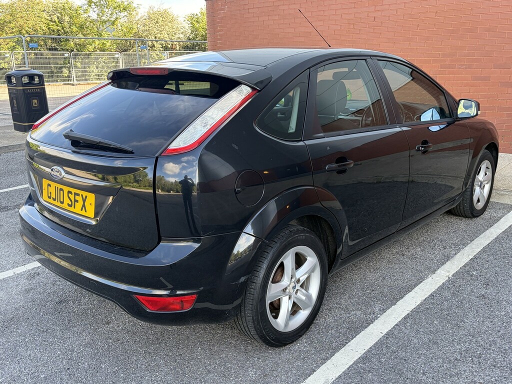 Ford Focus Hatchback 1.6 Zetec S 2010 GJ10SFX Black #6