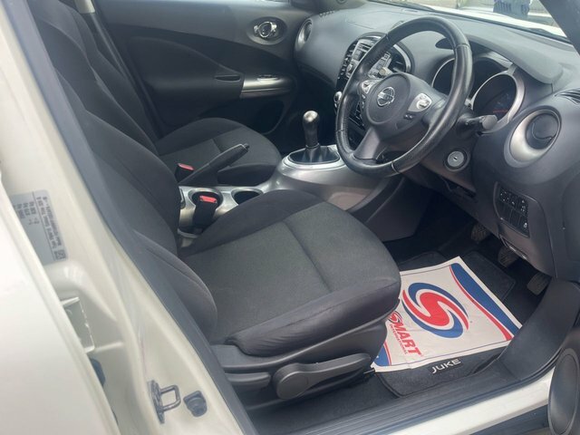 Nissan Juke 1.6 Acenta Suv Euro 5 S S 117 White #5