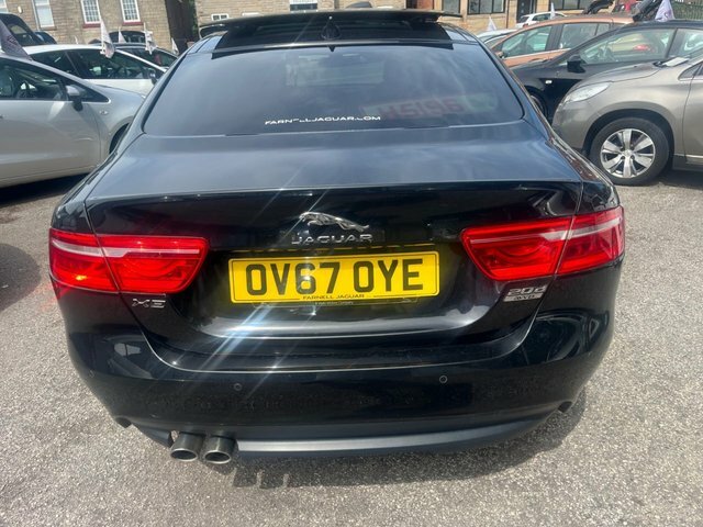 Jaguar XE 2.0D Portfolio Saloon Awd Euro 6 OV67OYE Black #4