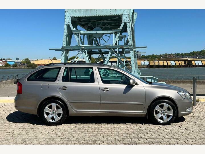 Skoda Octavia 1.4 Tsi Elegance Dsg Euro 5 Beige #3