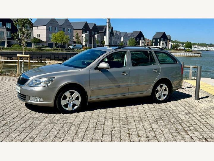 Skoda Octavia 1.4 Tsi Elegance Dsg Euro 5 Beige #4