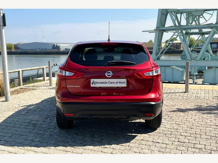Nissan Qashqai 1.2 Dig-t Acenta Premium 2Wd Euro 5 Ss KY64LFR Red #6