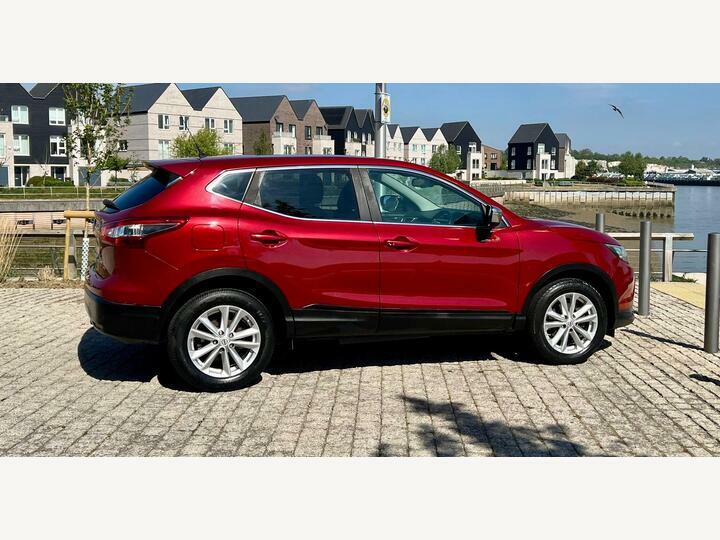 Nissan Qashqai 1.2 Dig-t Acenta Premium 2Wd Euro 5 Ss KY64LFR Red #5
