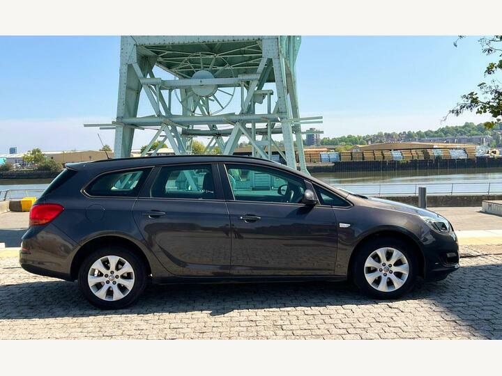 Vauxhall Astra 1.6 16V Design Sports Tourer Euro 5 Grey #3