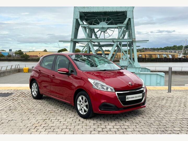 Peugeot 208 1.2 Puretech Active Etg Euro 6 Ss Red