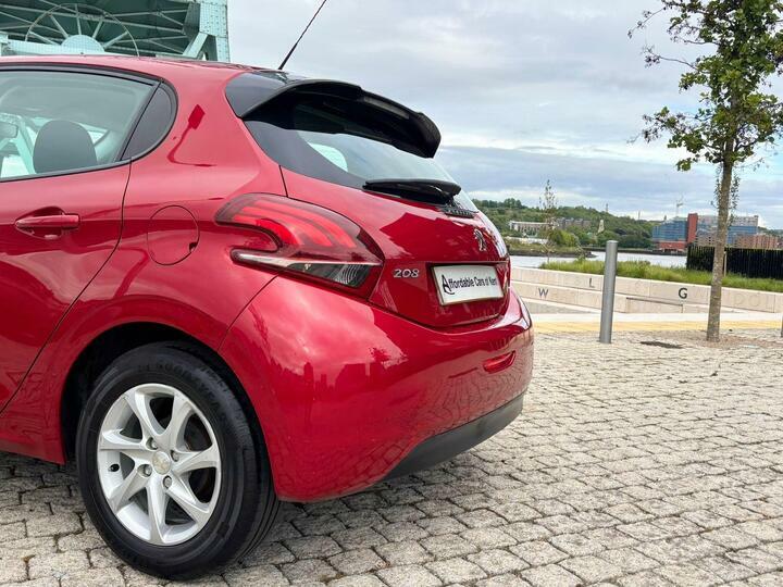 Peugeot 208 1.2 Puretech Active Etg Euro 6 Ss LN17HYZ Red #4