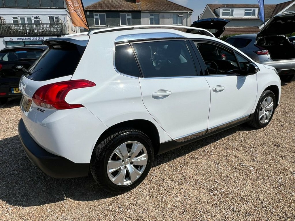 Peugeot 2008 1L Allure GD16WKE White #6