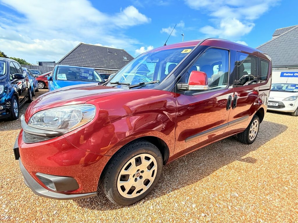 Fiat Doblo 1.4L Easy Red #4