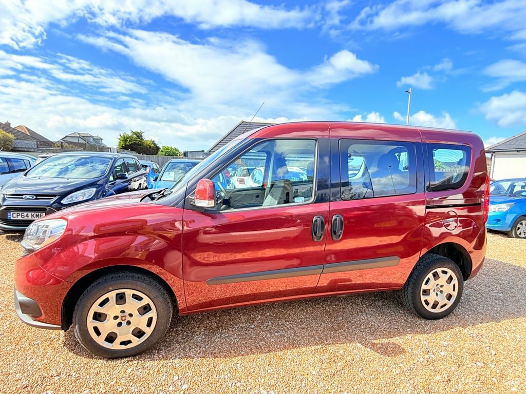 Fiat Doblo 1.4L Easy Red #5