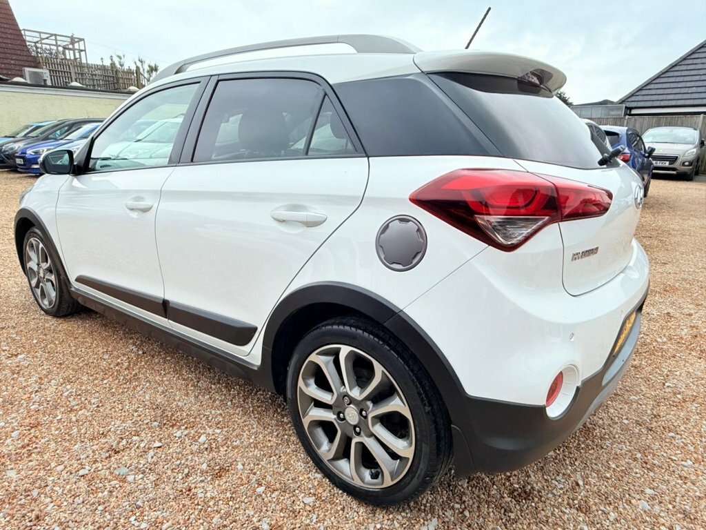 Hyundai I20 1L Active KN66MVV White #3