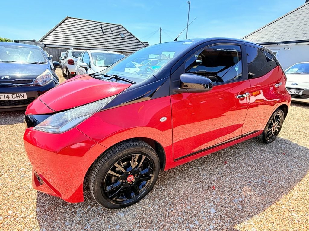 Toyota Aygo 1L X-cite 4 WT17GPV Red #5