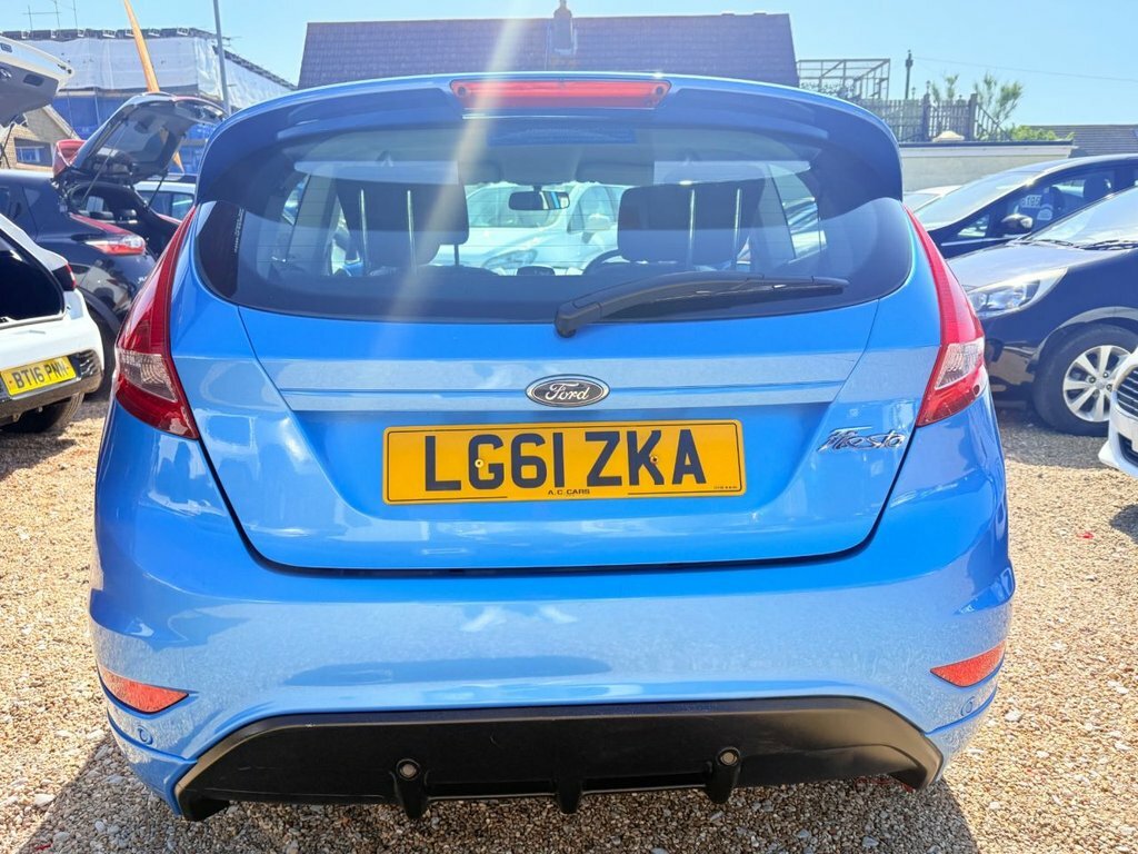 Ford Fiesta 1L Zetec S LG61ZKA Blue #4
