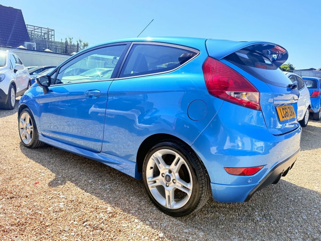 Ford Fiesta 1L Zetec S LG61ZKA Blue #3