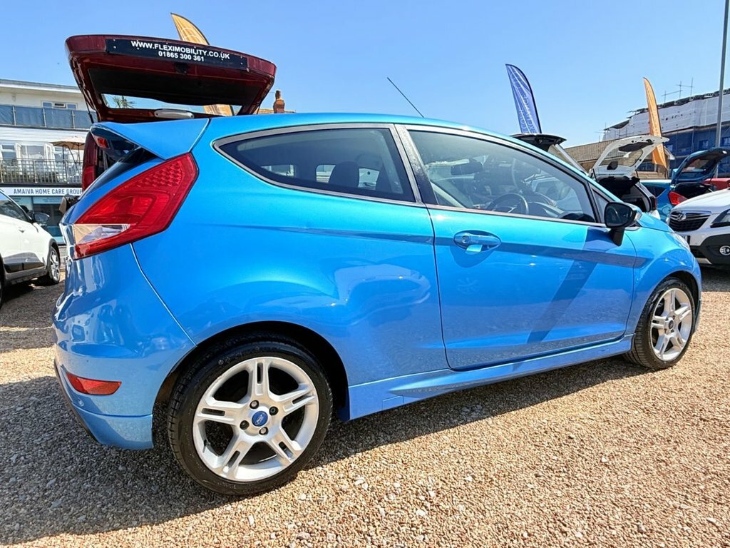 Ford Fiesta 1L Zetec S LG61ZKA Blue #5