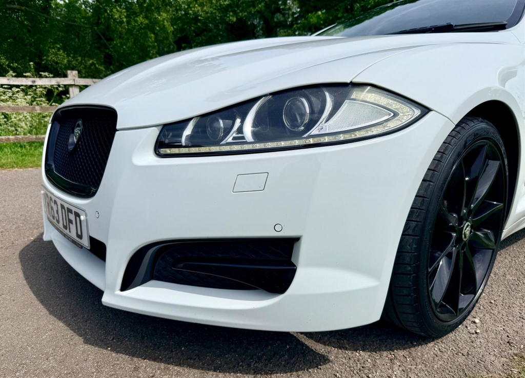 Jaguar XF 3.0D S V6 Portfolio Euro 5 Ss YR63DFD White #6