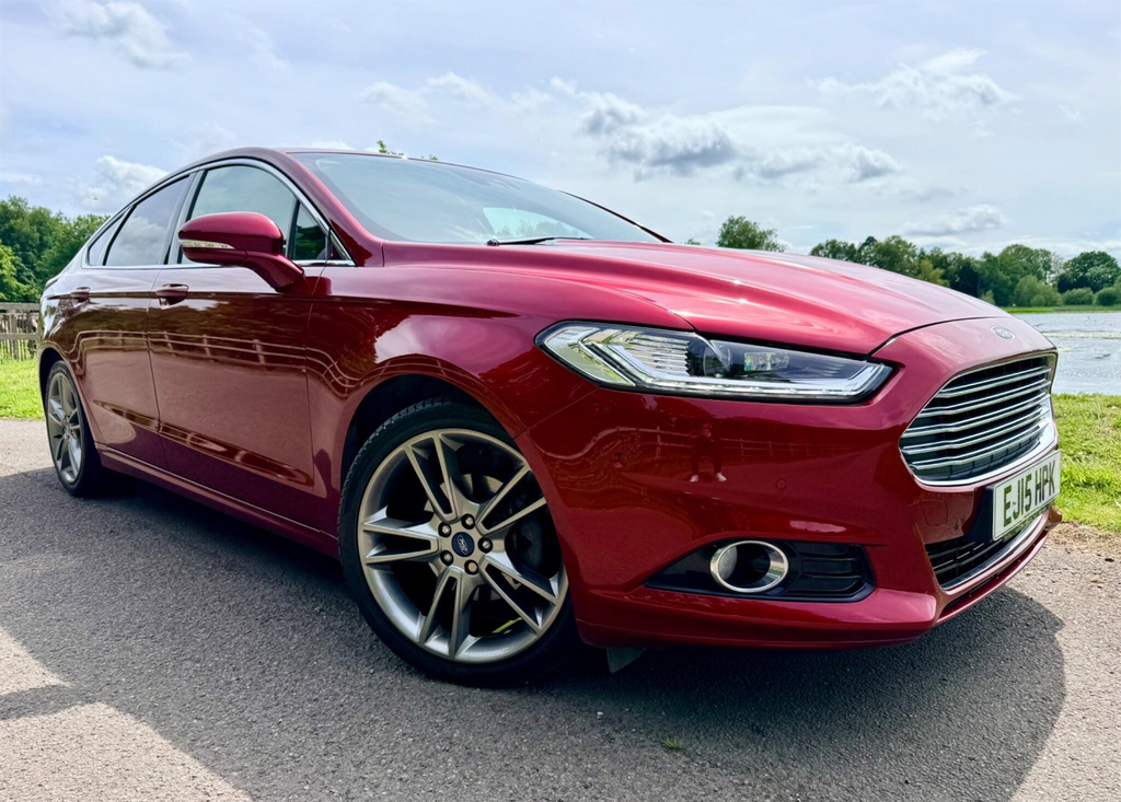 Ford Mondeo 2.0 Tdci Titanium Euro 6 Ss Red