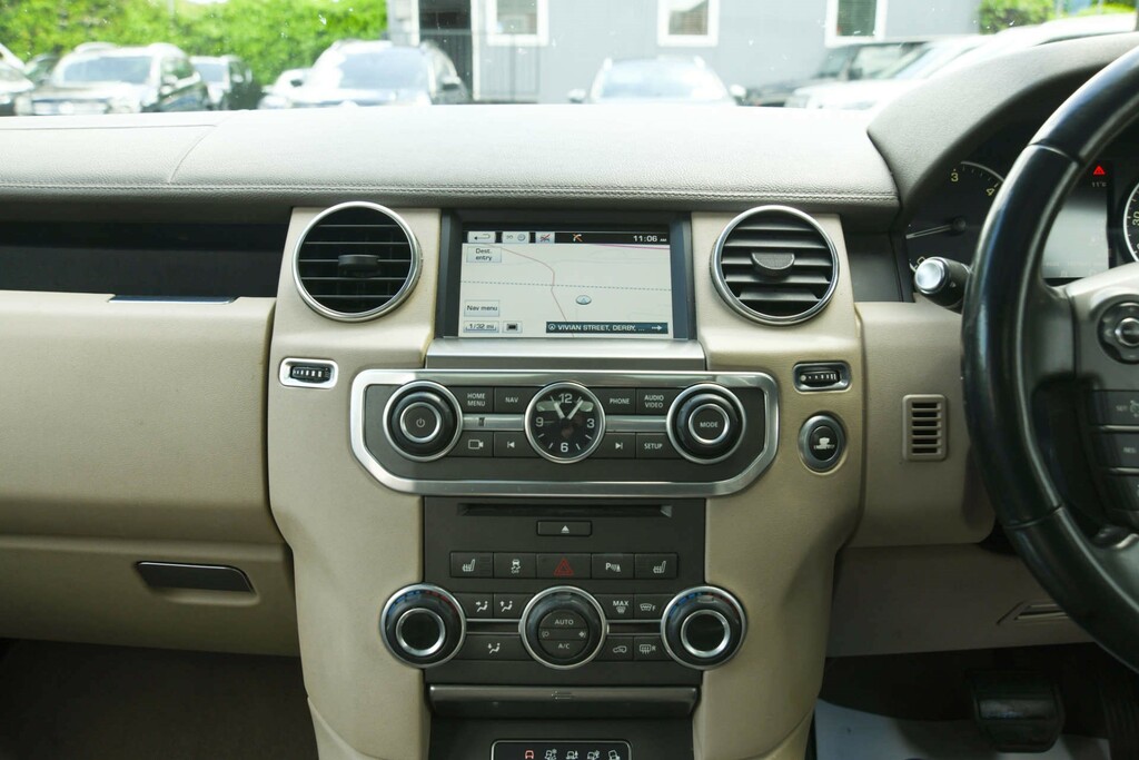Land Rover Discovery 3.0 Sdv6 Xs Black #43