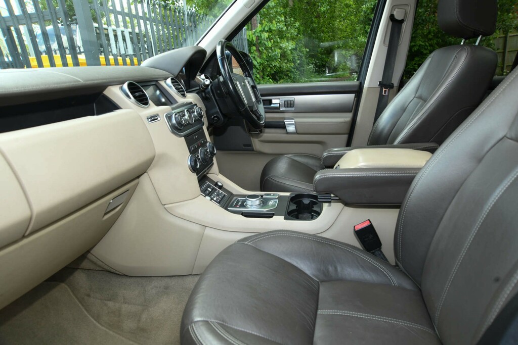 Land Rover Discovery 3.0 Sdv6 Xs Black #31