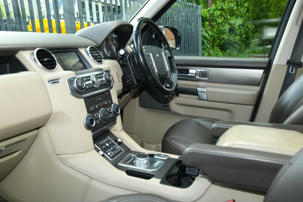 Land Rover Discovery 3.0 Sdv6 Xs Black #32