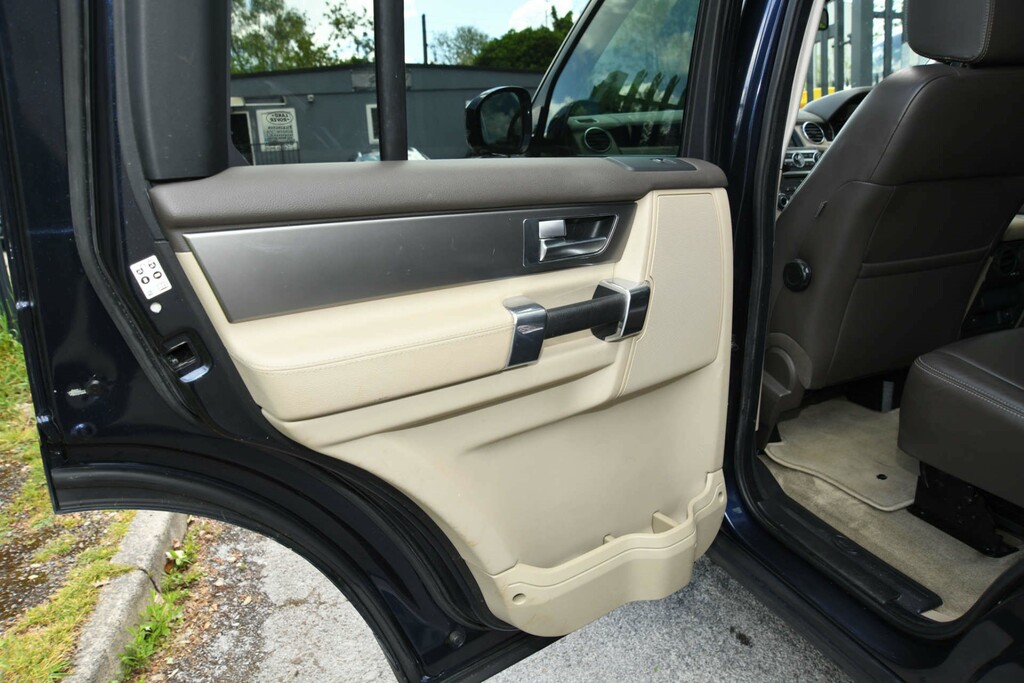 Land Rover Discovery 3.0 Sdv6 Xs Black #28