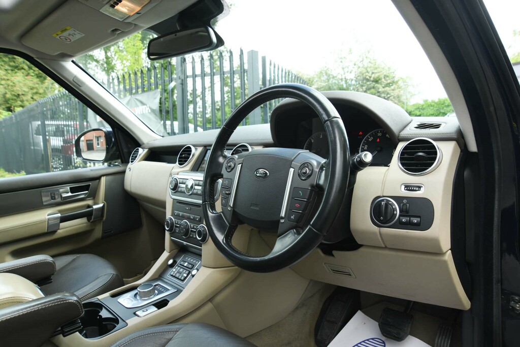 Land Rover Discovery 3.0 Sdv6 Xs Black #14