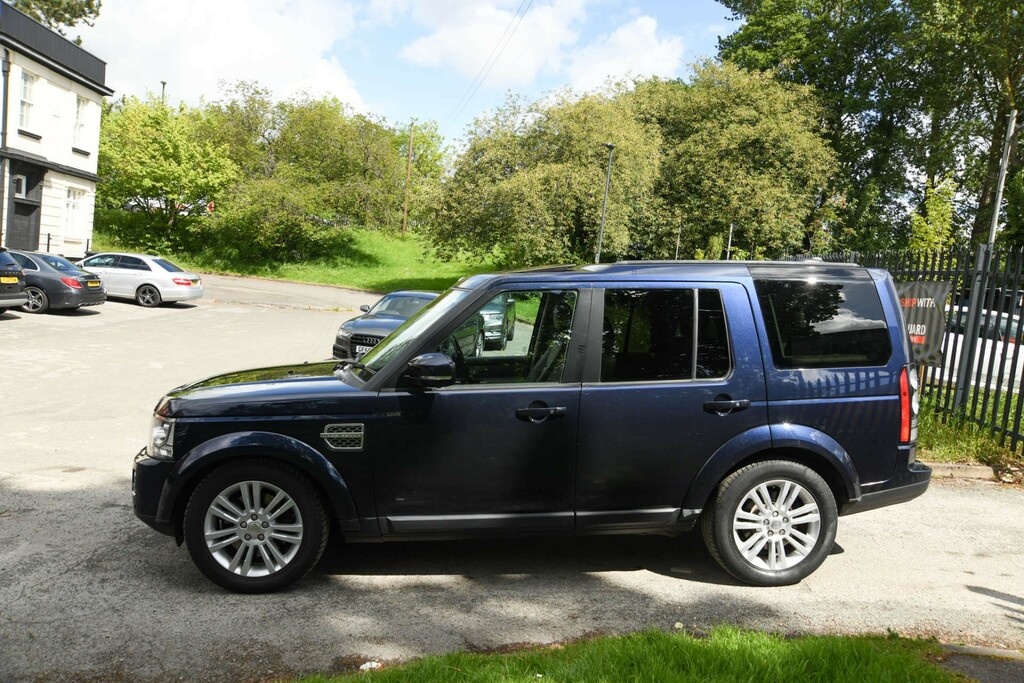 Land Rover Discovery 3.0 Sdv6 Xs Black #4