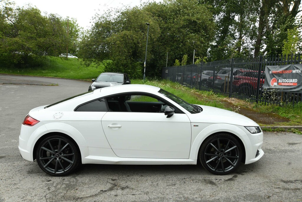 Audi TT Ultra Black Edition Tdi BP17BYY White #4