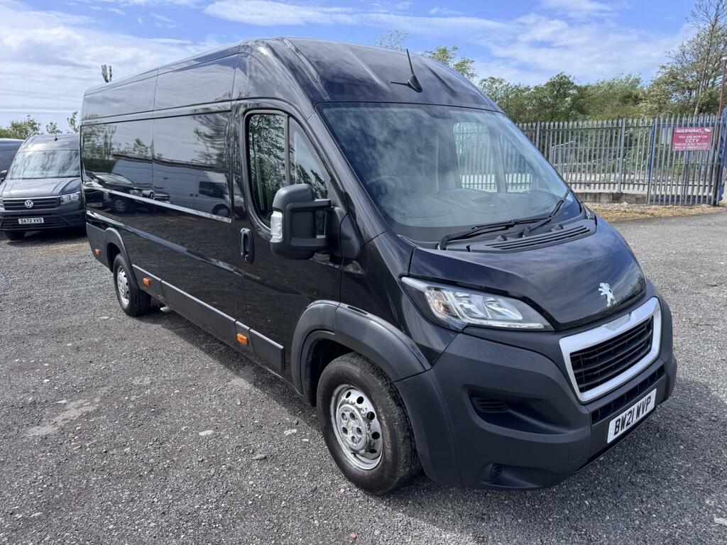 Peugeot Boxer 2.2 Bluehdi 435 Professional. Brand New Engine Ma Black