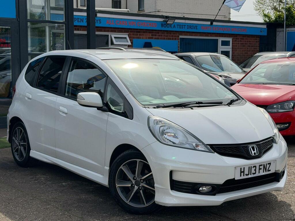 Honda Jazz Hatchback 1.4 I-vtec Si-t Euro 5 201313 White
