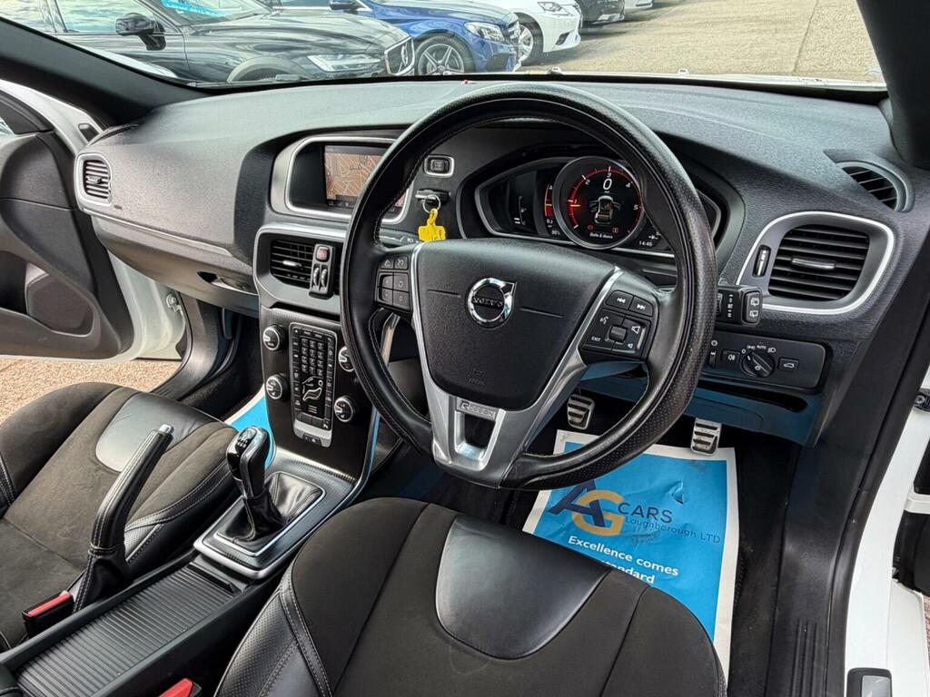 Volvo V40 Hatchback 2.0 D3 R-design Nav Plus Euro 6 Ss KR17TZM White #3