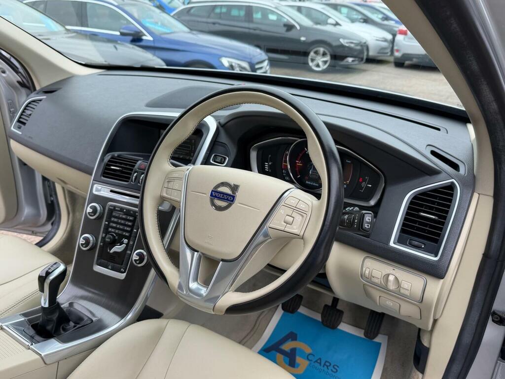 Volvo XC60 Suv 2.0 D4 Se Lux Euro 6 Ss 201565 Silver #3
