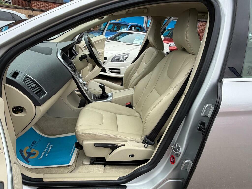 Volvo XC60 Suv 2.0 D4 Se Lux Euro 6 Ss 201565 Silver #4