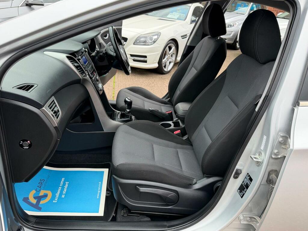 Hyundai I30 Hatchback 1.6 Crdi Blue Drive Se Euro 6 Ss Silver #4
