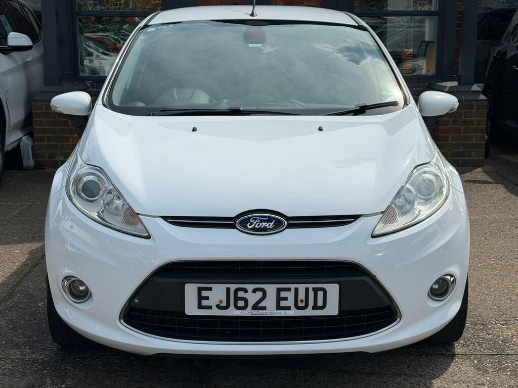 Ford Fiesta Hatchback 1.4 Titanium 201262 EJ62EUD White #6